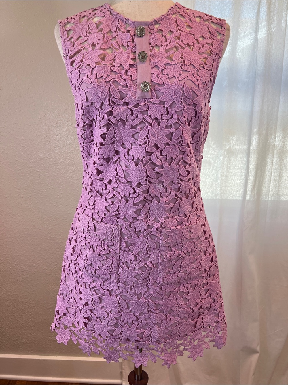 Vici Joybelle Floral Lace Shift Mini Dress. Size S. NWOT